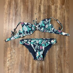 Roxy Blossom Babe Smocked Triangle Bikini & Smocked Bottoms Swimwear Set Small